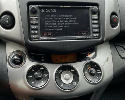 Черный Тойота РАВ 4, объемом двигателя 2.23 л и пробегом 235 тыс. км за 9500 $, фото 31 на Automoto.ua