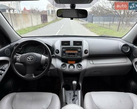 Черный Тойота РАВ 4, объемом двигателя 2.4 л и пробегом 173 тыс. км за 10500 $, фото 10 на Automoto.ua