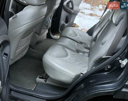 Черный Тойота РАВ 4, объемом двигателя 2.36 л и пробегом 268 тыс. км за 7400 $, фото 50 на Automoto.ua