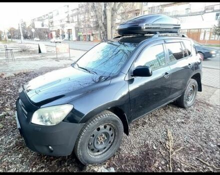 Черный Тойота РАВ 4, объемом двигателя 2 л и пробегом 150 тыс. км за 10500 $, фото 4 на Automoto.ua