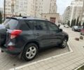 Чорний Тойота РАВ 4, об'ємом двигуна 2 л та пробігом 125 тис. км за 13000 $, фото 1 на Automoto.ua