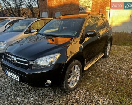 Чорний Тойота РАВ 4, об'ємом двигуна 2.23 л та пробігом 235 тис. км за 9100 $, фото 1 на Automoto.ua