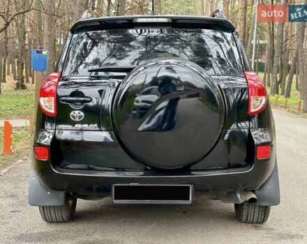 Чорний Тойота РАВ 4, об'ємом двигуна 2 л та пробігом 176 тис. км за 10750 $, фото 5 на Automoto.ua