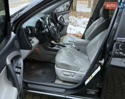 Черный Тойота РАВ 4, объемом двигателя 2.36 л и пробегом 268 тыс. км за 7500 $, фото 33 на Automoto.ua