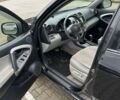 Чорний Тойота РАВ 4, об'ємом двигуна 2.4 л та пробігом 254 тис. км за 12000 $, фото 4 на Automoto.ua