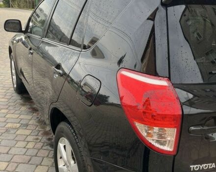 Чорний Тойота РАВ 4, об'ємом двигуна 2.2 л та пробігом 280 тис. км за 8500 $, фото 4 на Automoto.ua