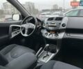 Черный Тойота РАВ 4, объемом двигателя 2 л и пробегом 253 тыс. км за 9500 $, фото 11 на Automoto.ua