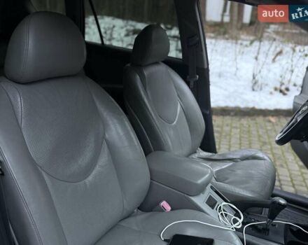 Черный Тойота РАВ 4, объемом двигателя 2.36 л и пробегом 268 тыс. км за 7400 $, фото 46 на Automoto.ua