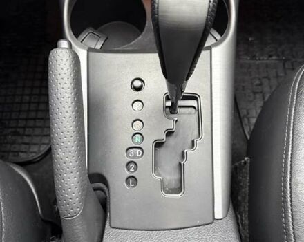 Чорний Тойота РАВ 4, об'ємом двигуна 2 л та пробігом 177 тис. км за 10999 $, фото 43 на Automoto.ua