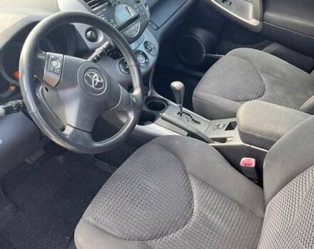 Черный Тойота РАВ 4, объемом двигателя 2 л и пробегом 180 тыс. км за 9700 $, фото 6 на Automoto.ua