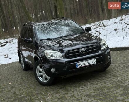 Черный Тойота РАВ 4, объемом двигателя 2.36 л и пробегом 267 тыс. км за 7777 $, фото 3 на Automoto.ua