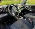 Черный Тойота РАВ 4, объемом двигателя 2 л и пробегом 330 тыс. км за 10500 $, фото 5 на Automoto.ua