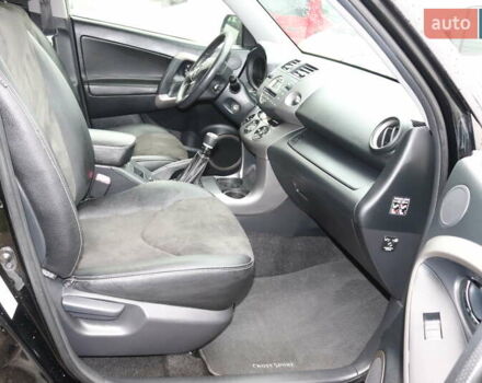 Черный Тойота РАВ 4, объемом двигателя 2.2 л и пробегом 270 тыс. км за 9500 $, фото 8 на Automoto.ua