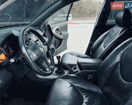 Черный Тойота РАВ 4, объемом двигателя 2.2 л и пробегом 219 тыс. км за 7999 $, фото 18 на Automoto.ua