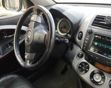 Черный Тойота РАВ 4, объемом двигателя 2.2 л и пробегом 240 тыс. км за 7800 $, фото 8 на Automoto.ua