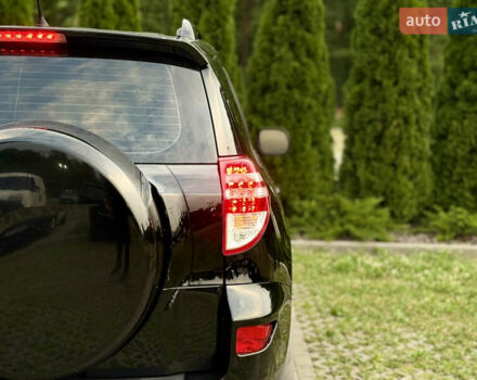Черный Тойота РАВ 4, объемом двигателя 2 л и пробегом 87 тыс. км за 12800 $, фото 23 на Automoto.ua