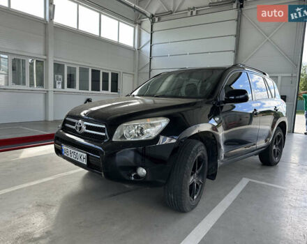Чорний Тойота РАВ 4, об'ємом двигуна 2 л та пробігом 240 тис. км за 9500 $, фото 2 на Automoto.ua