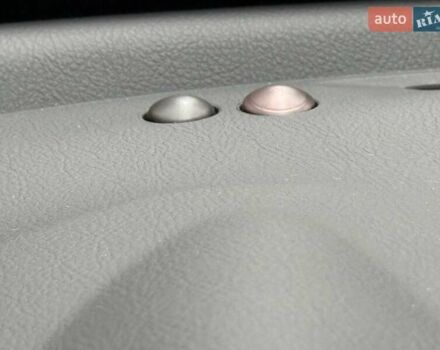 Чорний Тойота РАВ 4, об'ємом двигуна 2 л та пробігом 177 тис. км за 10999 $, фото 45 на Automoto.ua