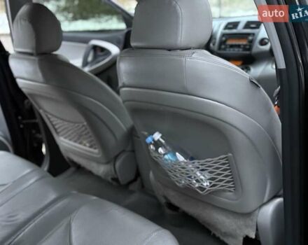 Черный Тойота РАВ 4, объемом двигателя 2.36 л и пробегом 267 тыс. км за 7777 $, фото 54 на Automoto.ua