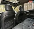 Чорний Тойота РАВ 4, об'ємом двигуна 2 л та пробігом 177 тис. км за 10999 $, фото 21 на Automoto.ua