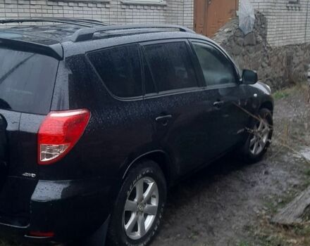 Черный Тойота РАВ 4, объемом двигателя 2.4 л и пробегом 317 тыс. км за 9500 $, фото 5 на Automoto.ua