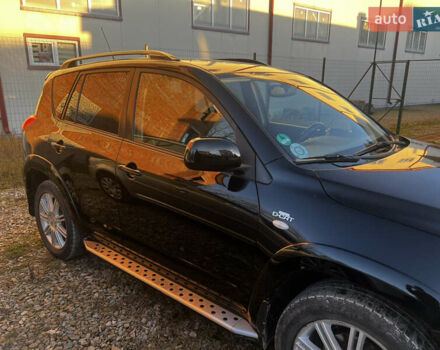 Чорний Тойота РАВ 4, об'ємом двигуна 2.23 л та пробігом 235 тис. км за 9100 $, фото 5 на Automoto.ua