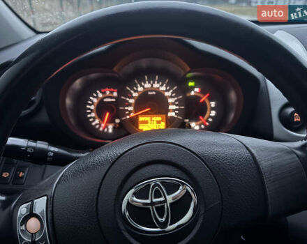 Чорний Тойота РАВ 4, об'ємом двигуна 2 л та пробігом 270 тис. км за 8500 $, фото 7 на Automoto.ua