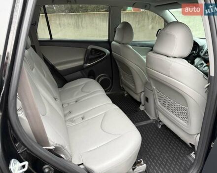 Черный Тойота РАВ 4, объемом двигателя 2.4 л и пробегом 173 тыс. км за 10500 $, фото 15 на Automoto.ua