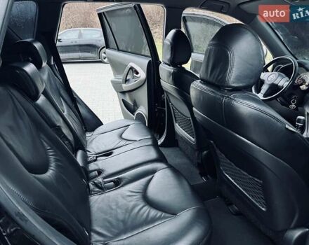 Черный Тойота РАВ 4, объемом двигателя 2.2 л и пробегом 219 тыс. км за 7999 $, фото 28 на Automoto.ua