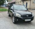 Черный Тойота РАВ 4, объемом двигателя 2 л и пробегом 129 тыс. км за 11000 $, фото 1 на Automoto.ua