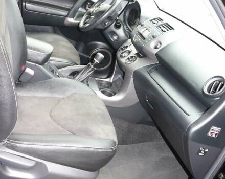 Черный Тойота РАВ 4, объемом двигателя 2.2 л и пробегом 270 тыс. км за 9500 $, фото 7 на Automoto.ua