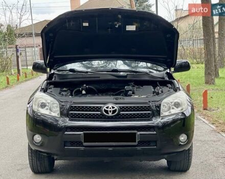 Чорний Тойота РАВ 4, об'ємом двигуна 2 л та пробігом 176 тис. км за 10750 $, фото 41 на Automoto.ua
