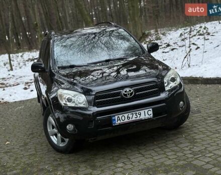 Черный Тойота РАВ 4, объемом двигателя 2.36 л и пробегом 267 тыс. км за 7777 $, фото 2 на Automoto.ua