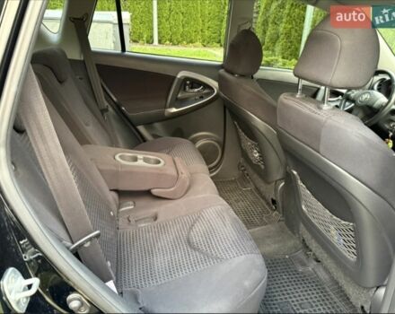 Черный Тойота РАВ 4, объемом двигателя 2 л и пробегом 87 тыс. км за 301 $, фото 6 на Automoto.ua