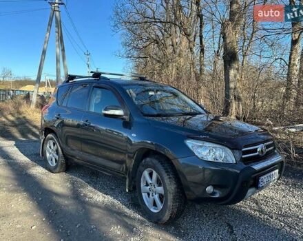 Черный Тойота РАВ 4, объемом двигателя 2 л и пробегом 248 тыс. км за 9799 $, фото 3 на Automoto.ua