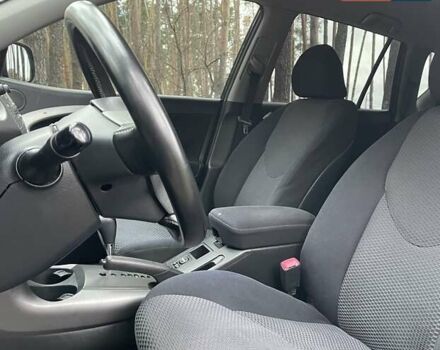 Черный Тойота РАВ 4, объемом двигателя 2 л и пробегом 176 тыс. км за 10450 $, фото 12 на Automoto.ua