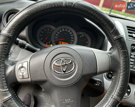 Черный Тойота РАВ 4, объемом двигателя 2.23 л и пробегом 235 тыс. км за 9500 $, фото 29 на Automoto.ua