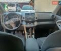 Чорний Тойота РАВ 4, об'ємом двигуна 2 л та пробігом 170 тис. км за 11500 $, фото 4 на Automoto.ua