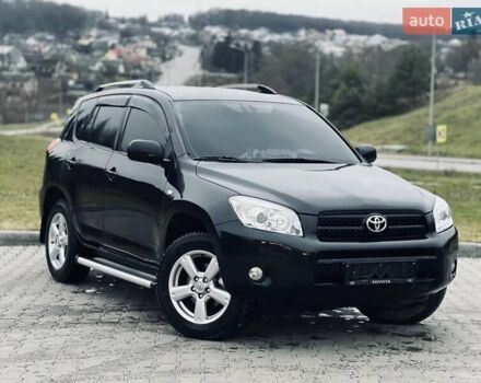 Черный Тойота РАВ 4, объемом двигателя 2.2 л и пробегом 219 тыс. км за 7999 $, фото 2 на Automoto.ua