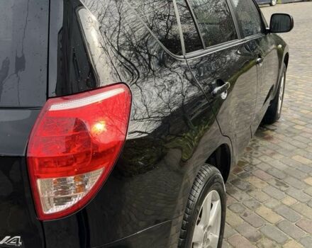 Чорний Тойота РАВ 4, об'ємом двигуна 2.2 л та пробігом 280 тис. км за 8500 $, фото 3 на Automoto.ua