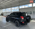 Чорний Тойота РАВ 4, об'ємом двигуна 2 л та пробігом 240 тис. км за 9500 $, фото 4 на Automoto.ua