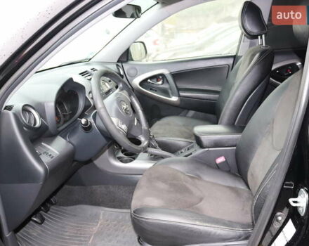 Черный Тойота РАВ 4, объемом двигателя 2.2 л и пробегом 270 тыс. км за 9500 $, фото 11 на Automoto.ua