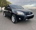 Черный Тойота РАВ 4, объемом двигателя 2 л и пробегом 275 тыс. км за 10300 $, фото 1 на Automoto.ua