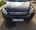 Черный Тойота РАВ 4, объемом двигателя 2.2 л и пробегом 240 тыс. км за 7800 $, фото 1 на Automoto.ua