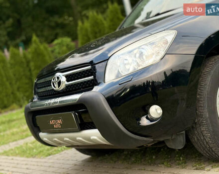 Черный Тойота РАВ 4, объемом двигателя 2 л и пробегом 87 тыс. км за 12800 $, фото 26 на Automoto.ua