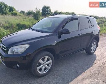 Черный Тойота РАВ 4, объемом двигателя 2.2 л и пробегом 250 тыс. км за 9500 $, фото 4 на Automoto.ua