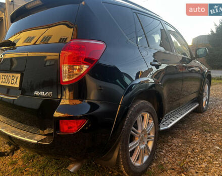 Чорний Тойота РАВ 4, об'ємом двигуна 2.23 л та пробігом 235 тис. км за 9100 $, фото 13 на Automoto.ua