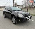 Черный Тойота РАВ 4, объемом двигателя 2.4 л и пробегом 173 тыс. км за 10500 $, фото 2 на Automoto.ua
