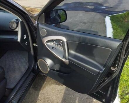 Черный Тойота РАВ 4, объемом двигателя 2.2 л и пробегом 240 тыс. км за 7800 $, фото 10 на Automoto.ua