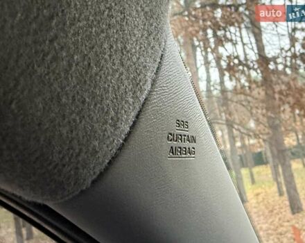 Чорний Тойота РАВ 4, об'ємом двигуна 2 л та пробігом 177 тис. км за 10999 $, фото 51 на Automoto.ua